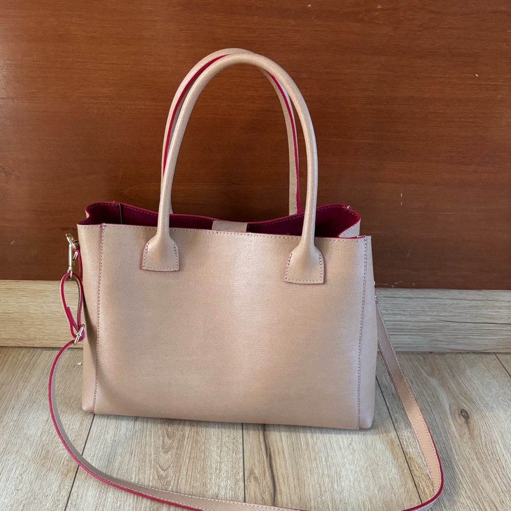 Italian handbag tote